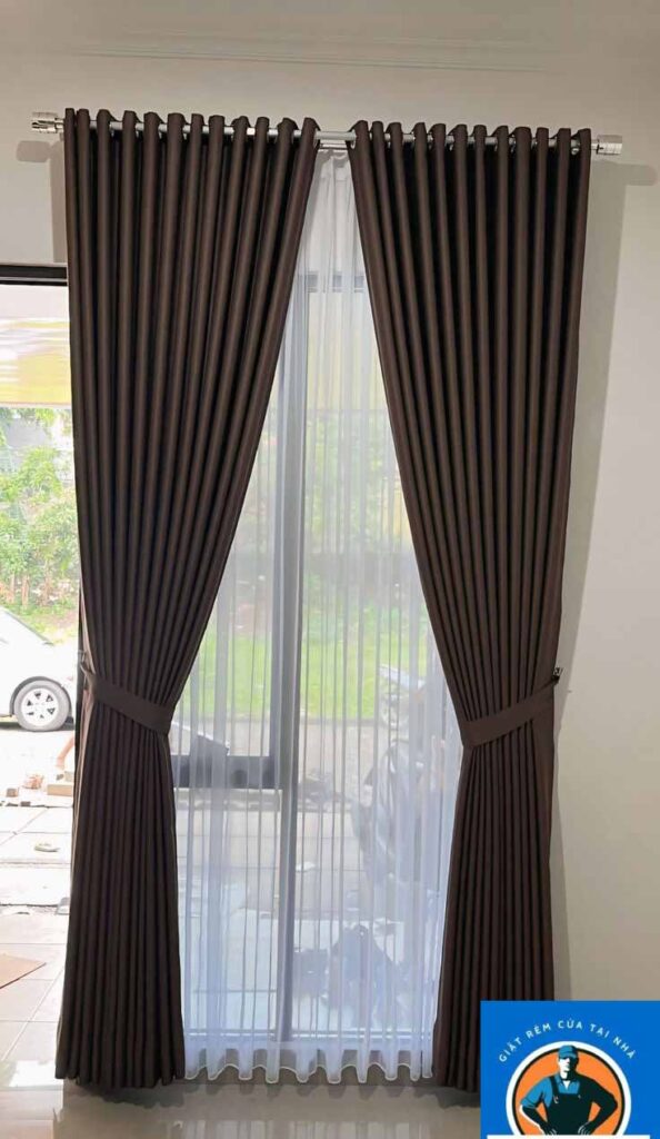 Đức Tài Clean chuyên vệ sinh rèm tại Đan Phượng