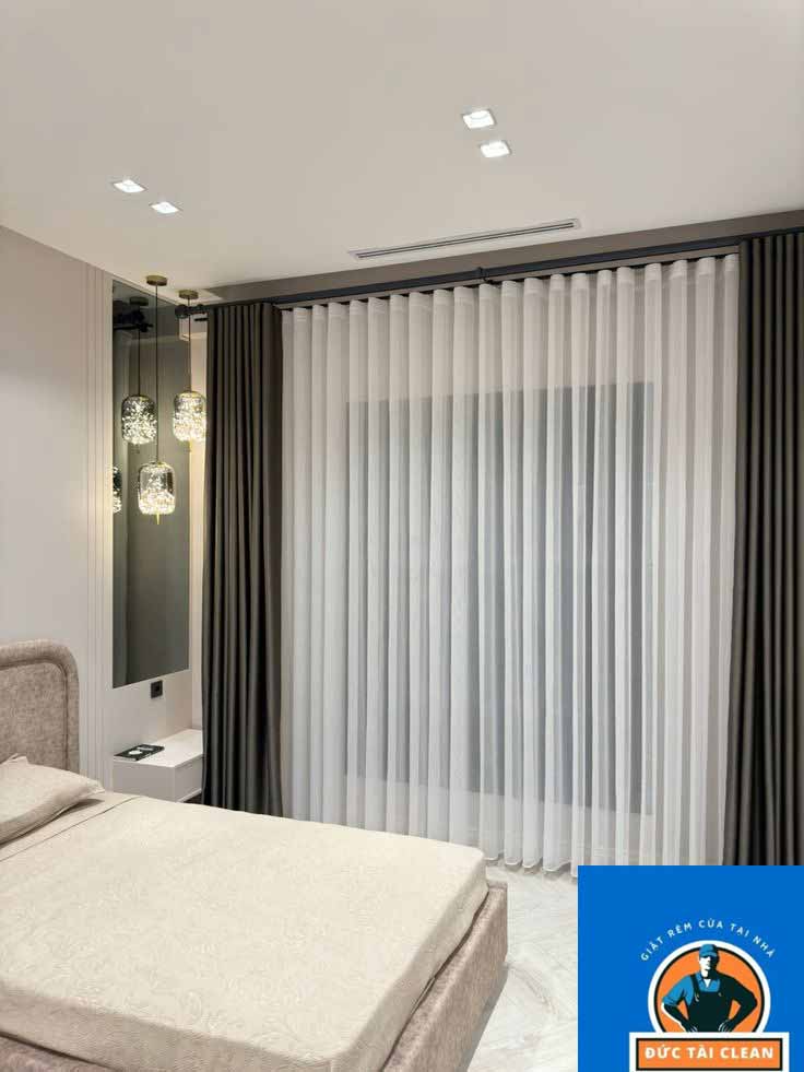 Đức Tài Clean chuyên nhận giặt rèm cửa Đống Đa