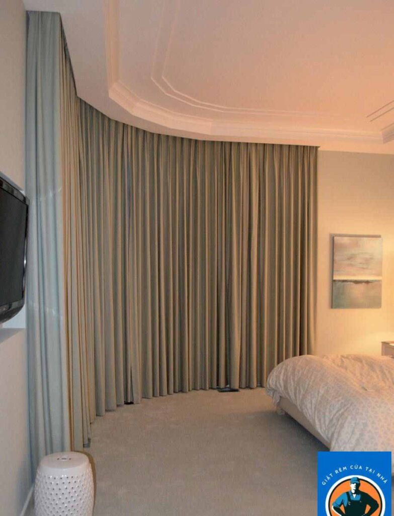 Chuyên nhận vệ sinh rèm tại nhà Hai Bà Trưng