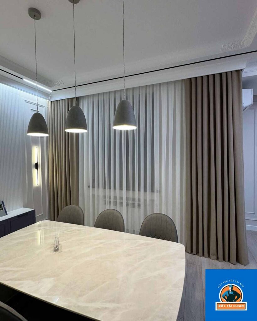 SUNSHINE chuyên vệ sinh rèm cửa Đống Đa