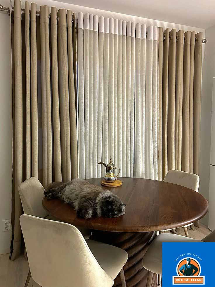 Mickey nhận giặt rèm cửa tại Thanh Xuân