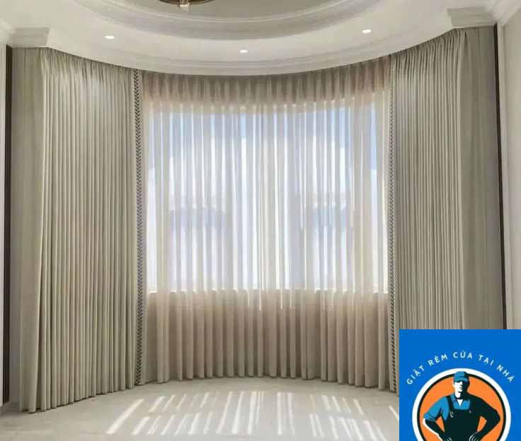 Tuệ Tâm giặt rèm tại Long Biên giá chỉ 200k