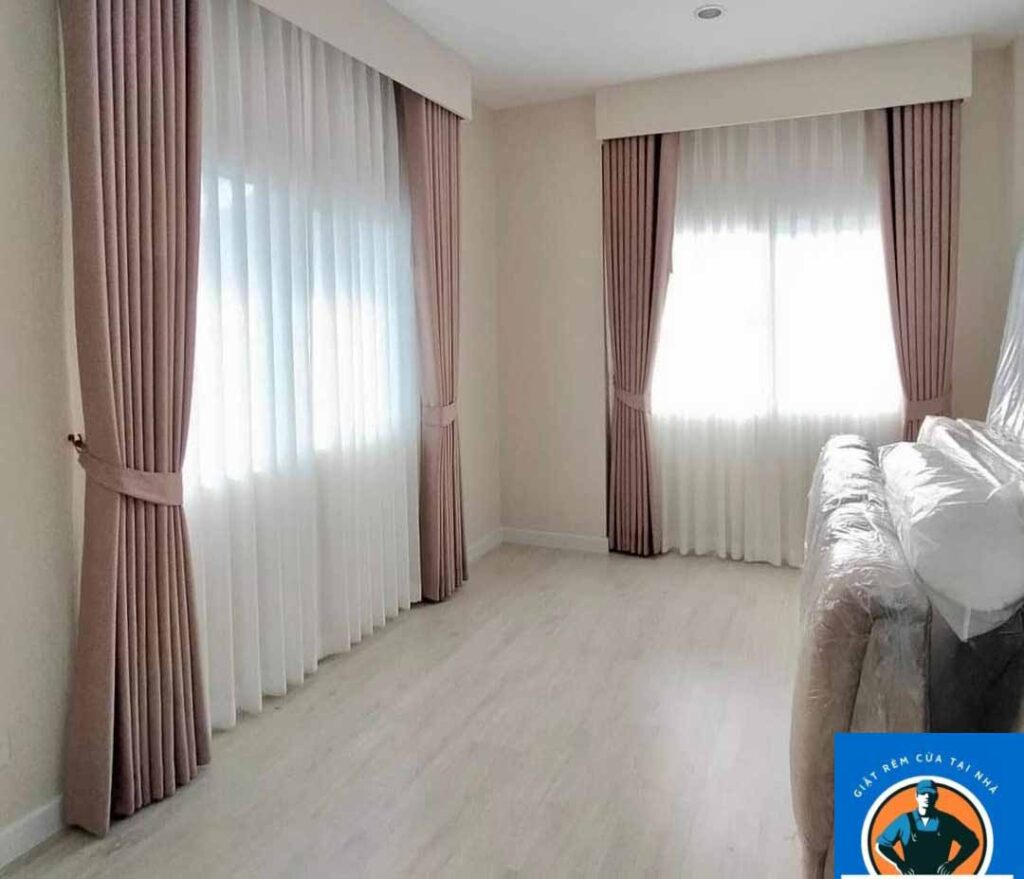 Đức Tài Clean nhận giặt rèm cửa tại Ba Vì