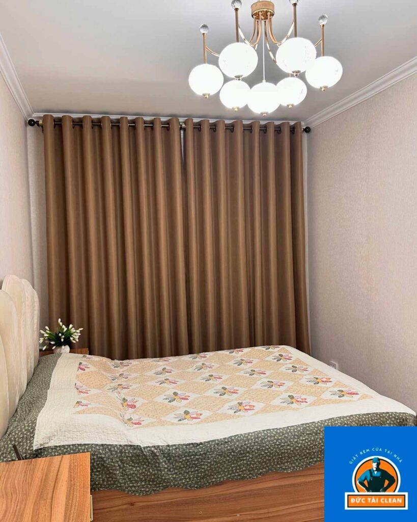  JoJo nhận vệ sinh rèm giá rẻ