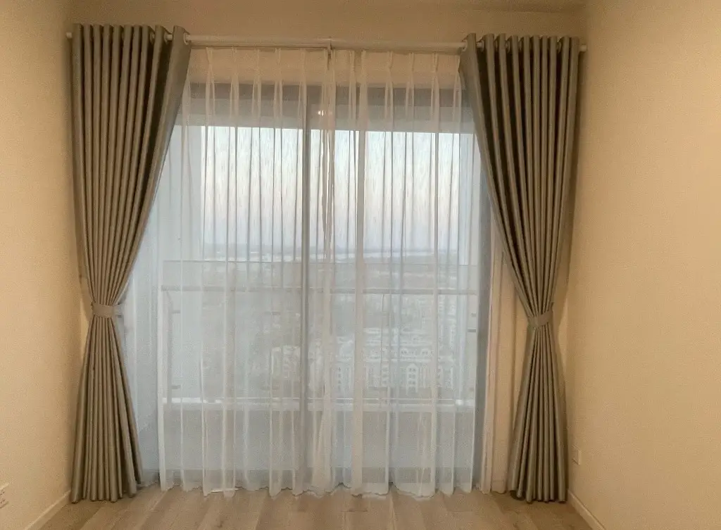 Bao lâu nên giặt rèm cửa một lần